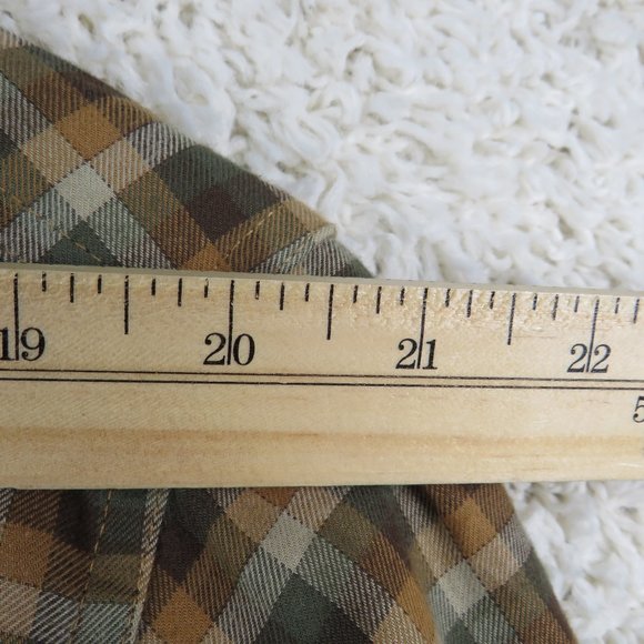 St. John's Bay* Men's Long Sleeve Button Down Curved Hem Pocket Shirt~Size Large - Picture 6 of 11